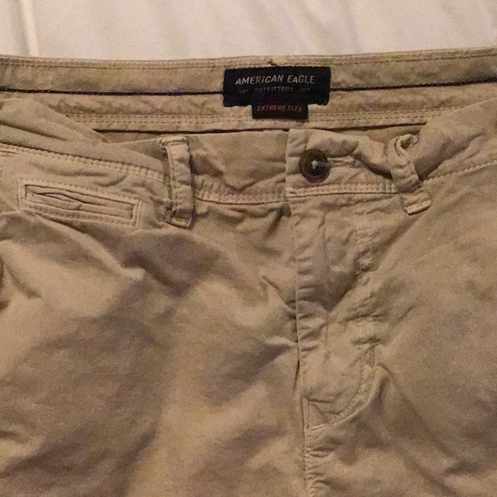 American Eagle Khaki Shorts 30 slim-fit chino